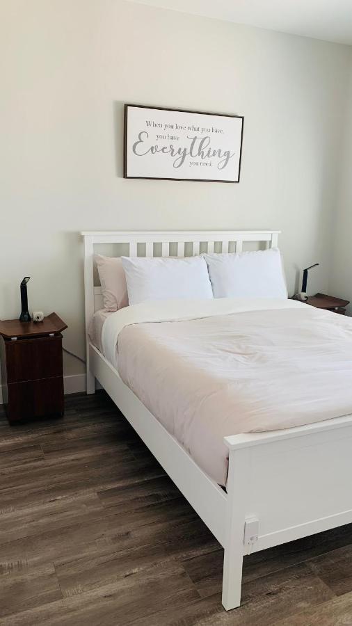 Baycrestone Apartment Coquitlam Bagian luar foto