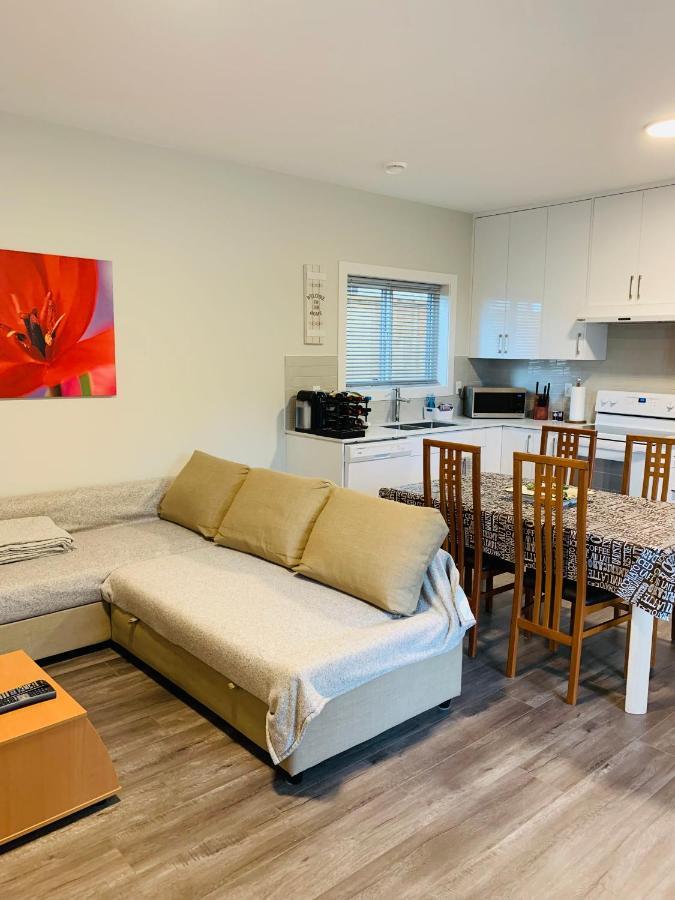 Baycrestone Apartment Coquitlam Bagian luar foto